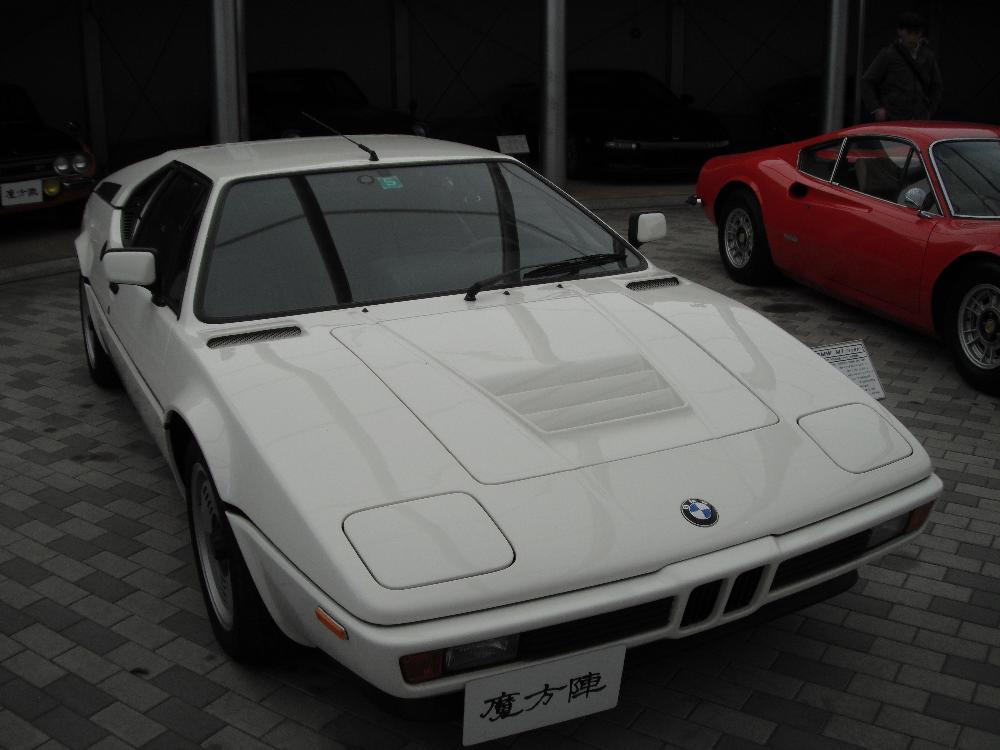 BMWM1.jpg