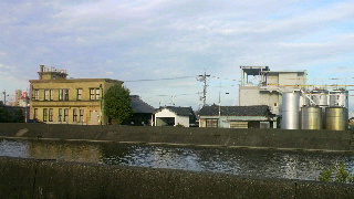 2011091820010001.jpg