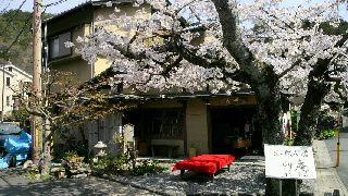 2012041618360001.jpg