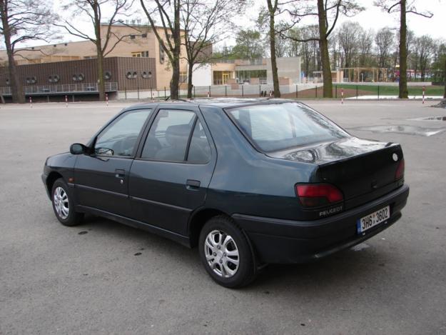 1299665636_175254142_2-Peugeot-306-sedan-16benzin-Hradec-Kralove.jpg