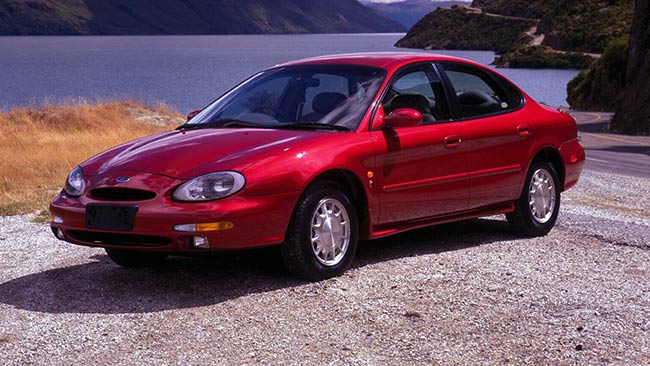 Ford-Taurus-1996-wide.jpg