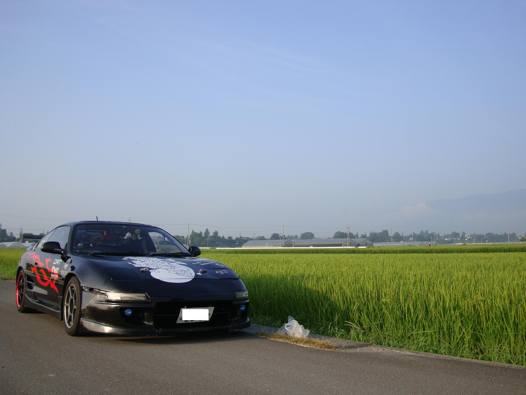 田んぼとMR2