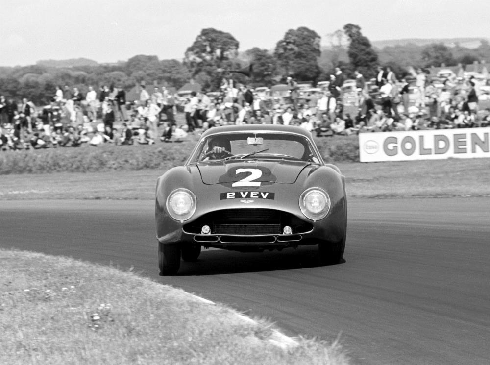 Zagato_Aston_Martin_DB4_GT_2VEV_1961_07.jpg