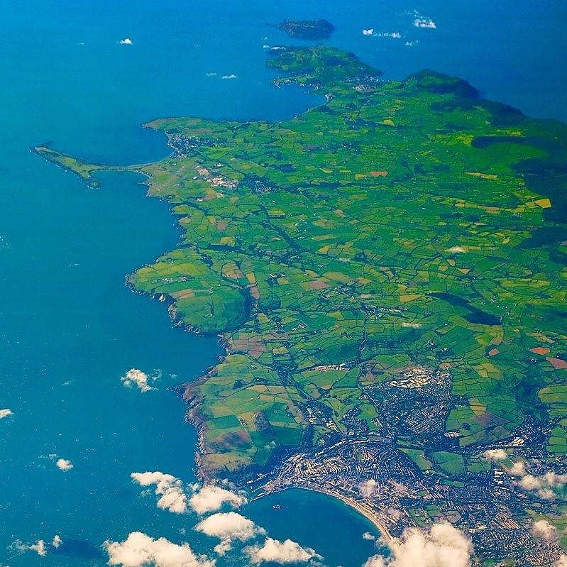 Cmglee_Douglas_Isle_of_Man_aerial_view-2.jpg