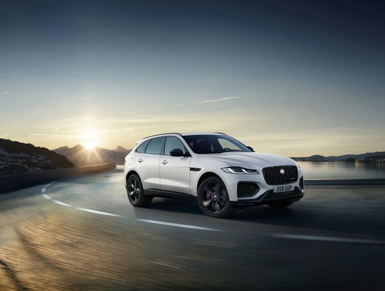 F-PACE 23MY_02 (1).jpg