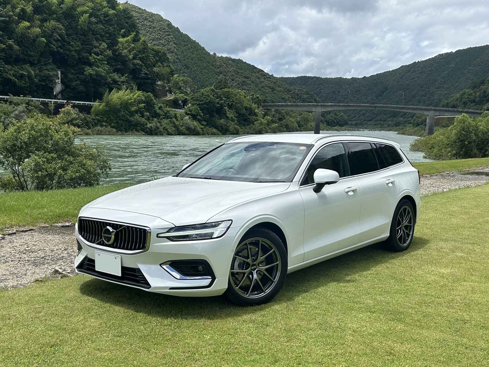 V60 Ultra B4